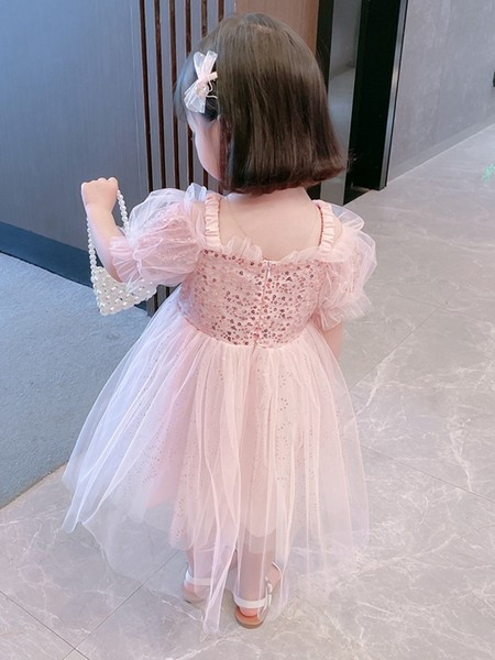 Elegantne tülli ja litritega lastekleit