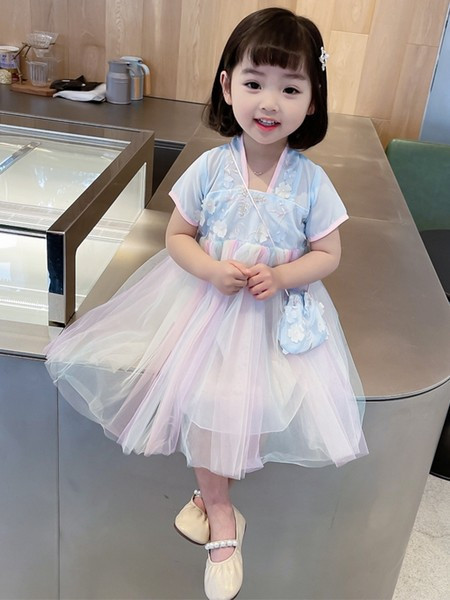 Gyerekruha lányoknak rövid ujjal, 3D díszítéssel