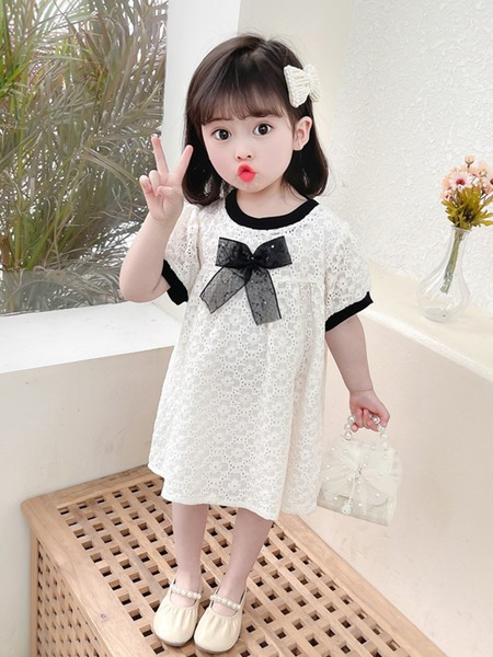 Καλοκαιρινό δαντελένιο φόρεμα για κορίτσια σε λευκό χρώμα