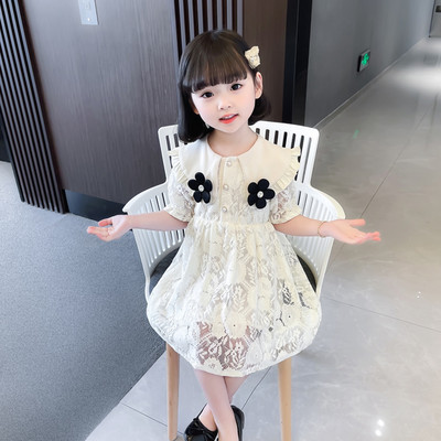 Μοντέρνο παιδικό φόρεμα με δαντέλα και λουλούδια