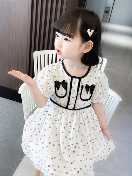 Детска лятна рокля с джобове и панделки