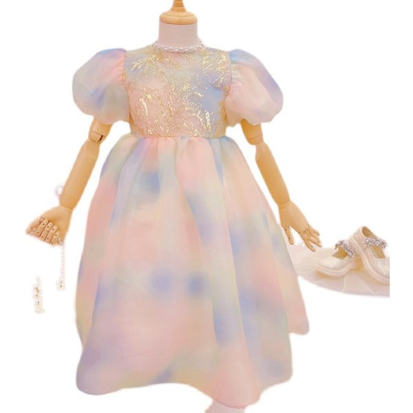 Stílusos gyerekruha rövid ujjal és flitterekkel