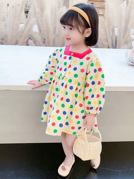 Dječja haljina s dugim rukavima na točkice