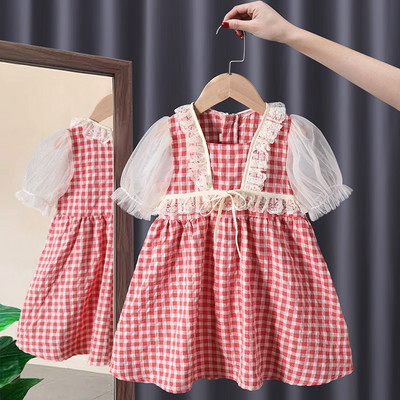 Laste ruuduline lühikeste varrukatega kleit