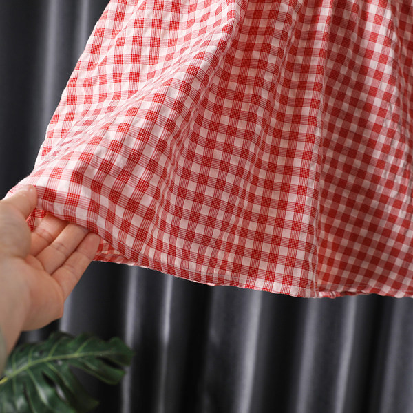 Laste ruuduline lühikeste varrukatega kleit