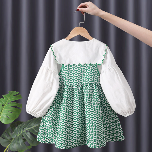 Virágos motívumokkal díszített tavaszi gyerekruha lányoknak