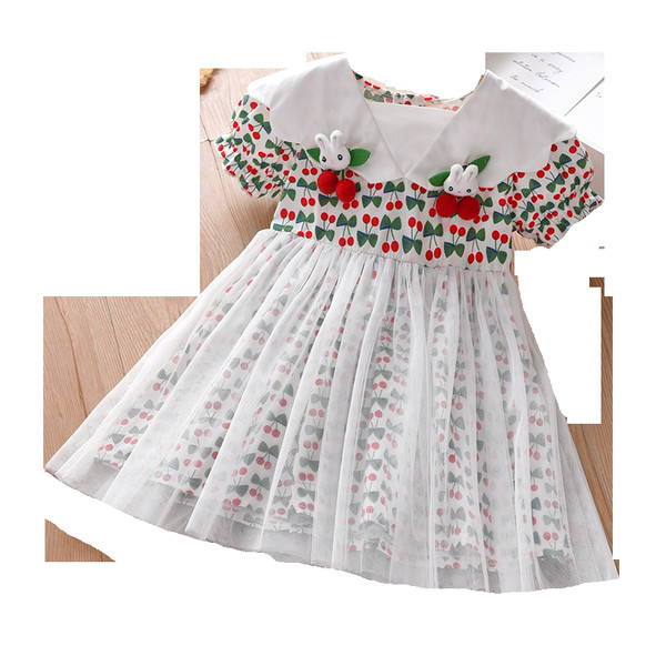 Gyermek ruha modell, tüll és rövid ujjú