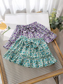 Rövid nyári szoknya szalaggal - vágott modell