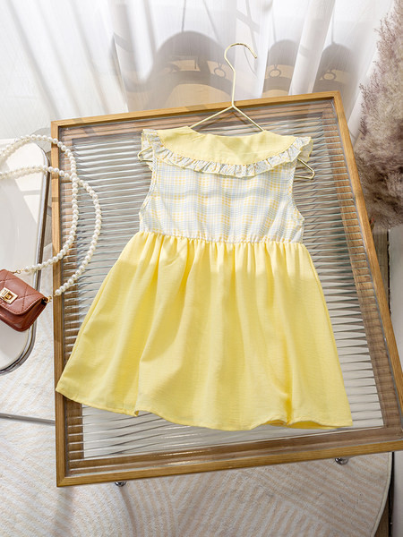 Детска карирана рокля с яка и къдри