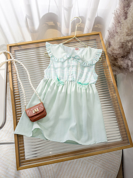 Детска карирана рокля с яка и къдри