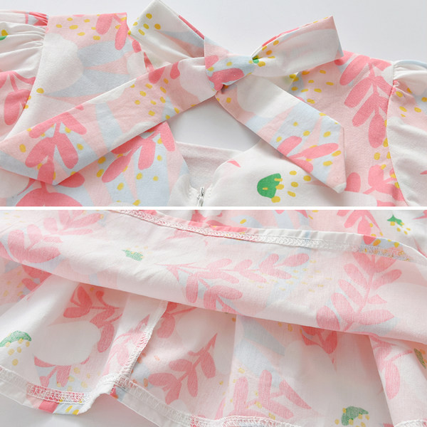 Lühikeste varrukatega ja lillelise mustriga lastekleit