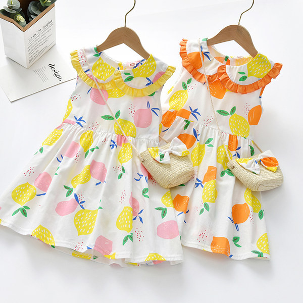 Detské šaty s farebným vzorom