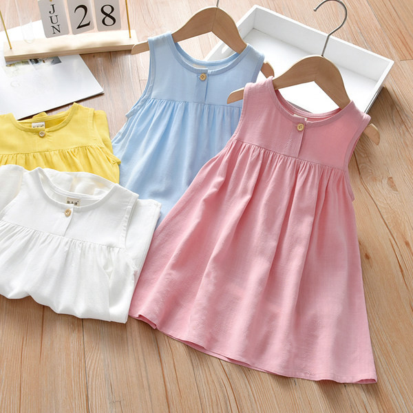 Ühevärviline kolmevärviline lastekleit