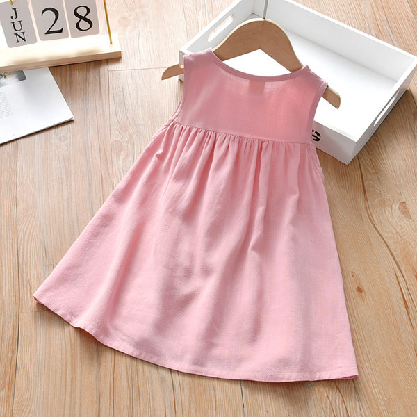 Ühevärviline kolmevärviline lastekleit