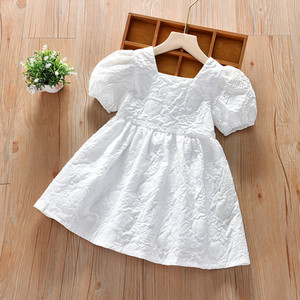 Moodne kandilise dekoltee ja lühikeste varrukatega kleit tüdrukutele