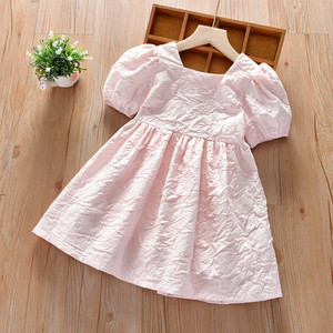 Moodne kandilise dekoltee ja lühikeste varrukatega kleit tüdrukutele