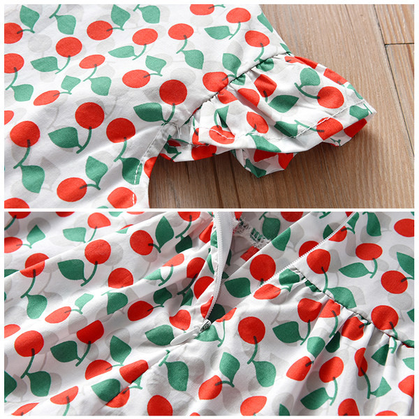 Värviline ovaalse kaelusega lastekleit – lõikega mudel