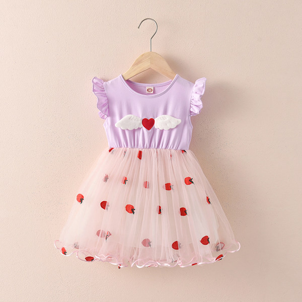 Nyári ruha lányoknak tüll és fürtök