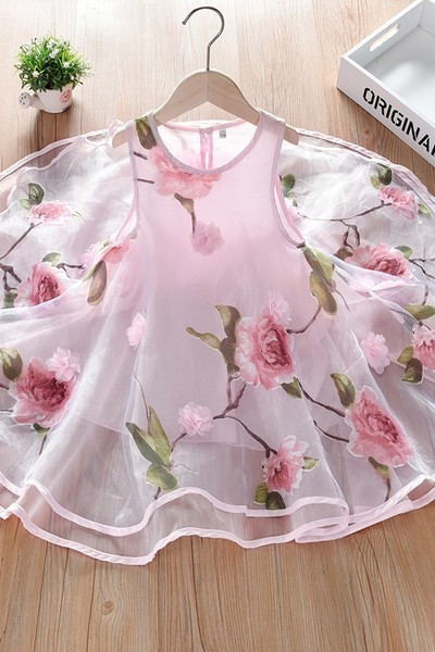 Lillemustri ja tülliga suvekleit