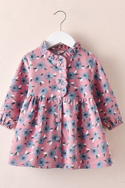 Laste kaasaegne pikkade varrukate ja nööpidega kleit