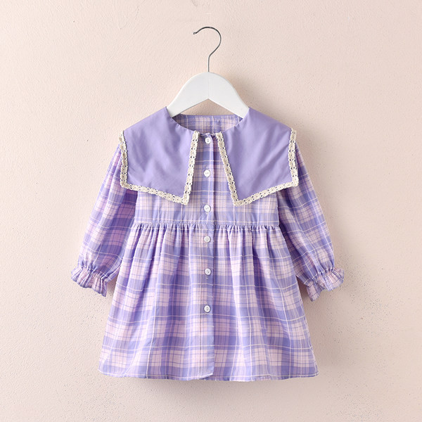 Haljina kariranog kroja s gumbima