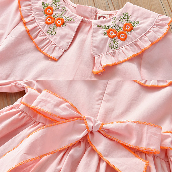 Tavaszi ruha hosszú ujjal és hímzéssel