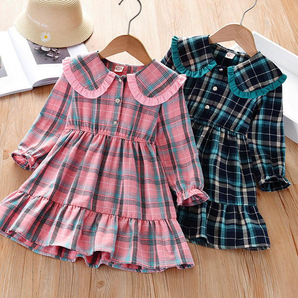 Karirana haljina s okruglim izrezom i gumbima