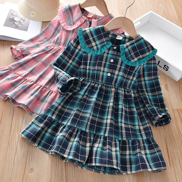 Karirana haljina s okruglim izrezom i gumbima