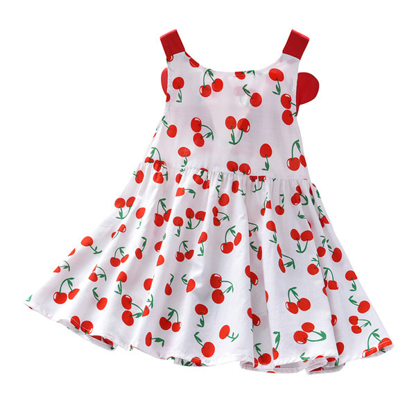 Nyári gyerekruha pántokkal és mintával