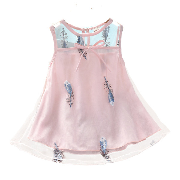 Gyermek szabású ruha hímzéssel és tüllel