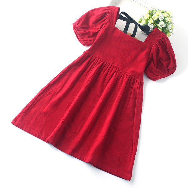 Dječja haljina s četvrtastim izrezom i trakom