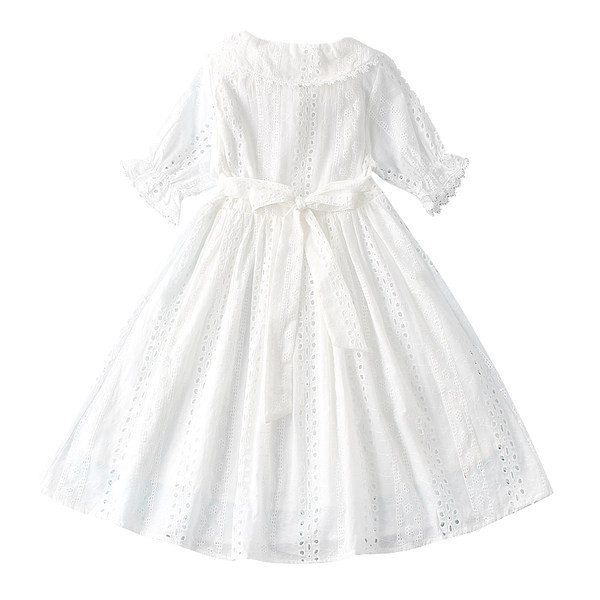 Nyári pamut ruha gallérral és fürtökkel