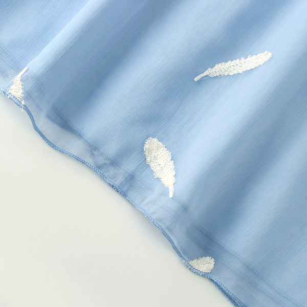 Lastele roosa ja sinine kleit