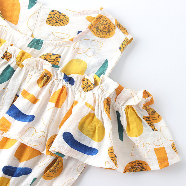 Nyári ruha csupasz vállú lányoknak