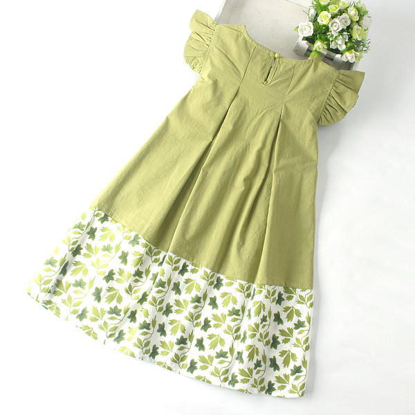 Ležerna dječja haljina s kovrčama