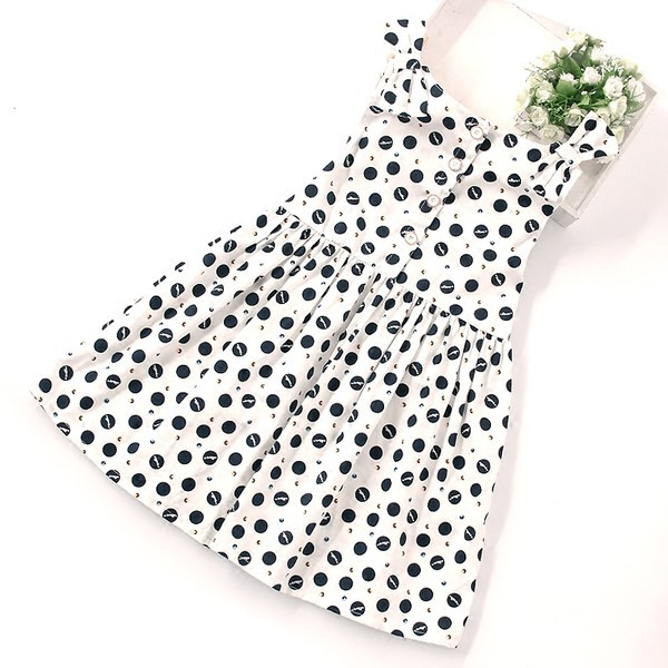 Modern, pöttyös gyerekruha