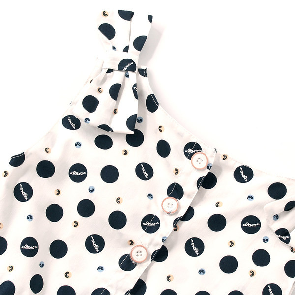 Modern, pöttyös gyerekruha