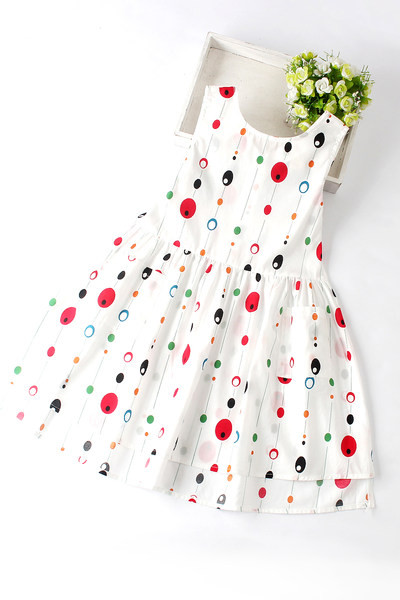 Laiade rihmade ja värvitrükiga puuvillane suvine kleit