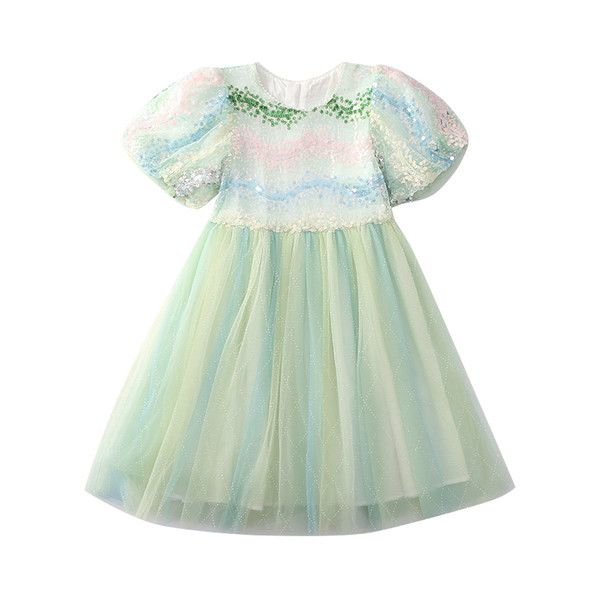 Gyermek szabású ruha flitterekkel és tüllel