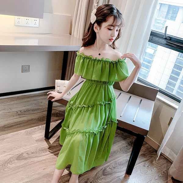 Női hosszú ruha csupasz vállakkal, piros és zöld színben