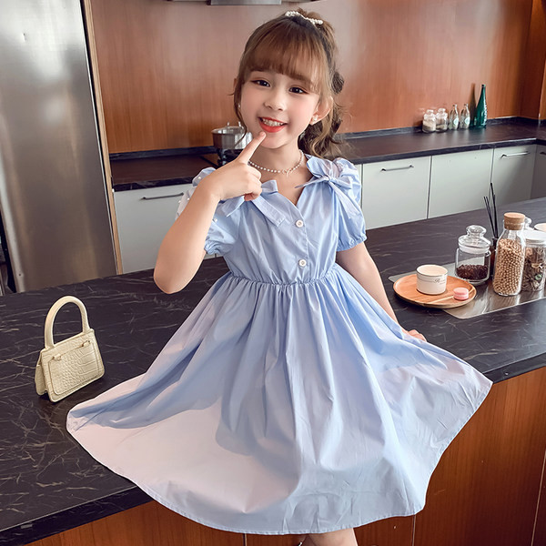 Laste lõikega kleidi uus mudel sinise ja roosa värviga