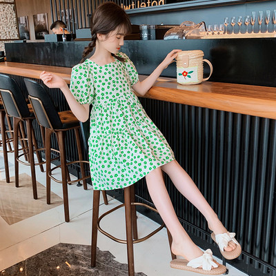 Alkalmi gyerekruha virágmintával