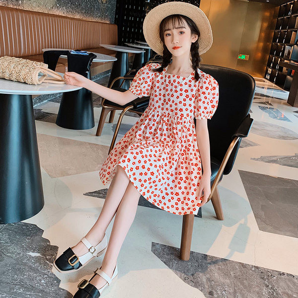 Alkalmi gyerekruha virágmintával