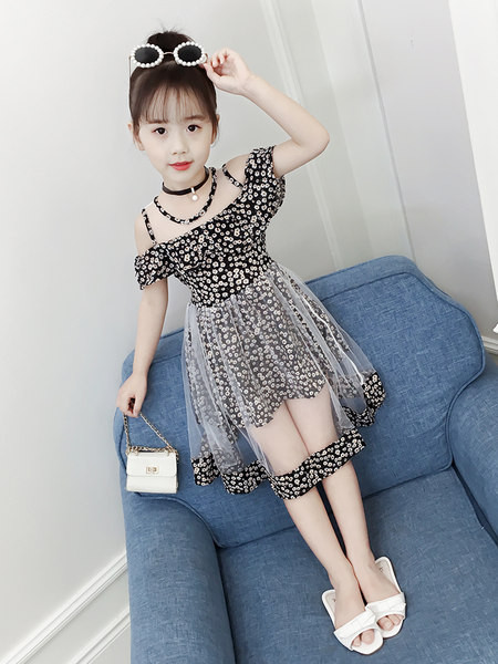 Модерна детска рокля с тюл и флорален десен