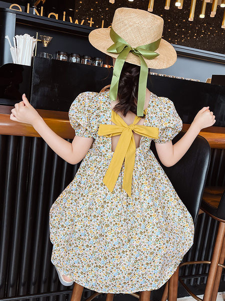 Modern gyerekruha hátul szalaggal