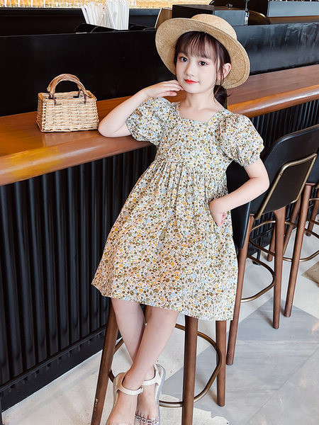 Modern gyerekruha hátul szalaggal