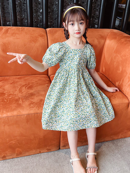 Modern gyerekruha hátul szalaggal