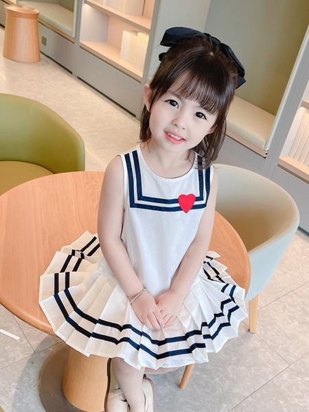 Új modell gyerekruha rakott szoknyával - fehér színű