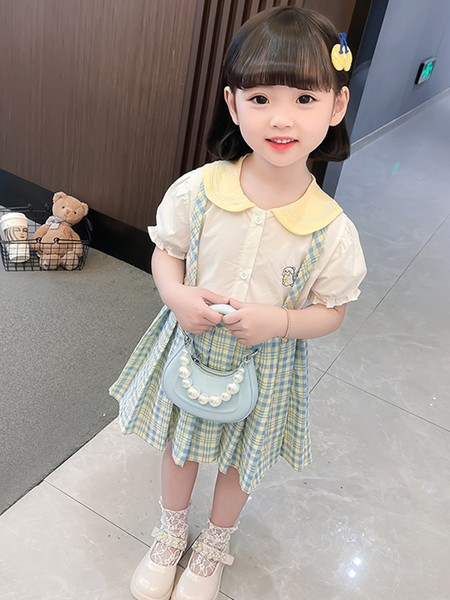 Лятна карирана рокля с яка