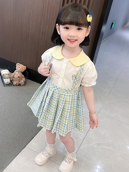 Лятна карирана рокля с яка